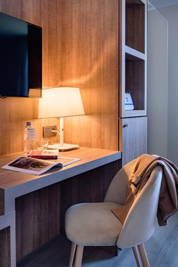 Best Western Hotel Des Barolles - Lyon Sud Brignais Exteriér fotografie
